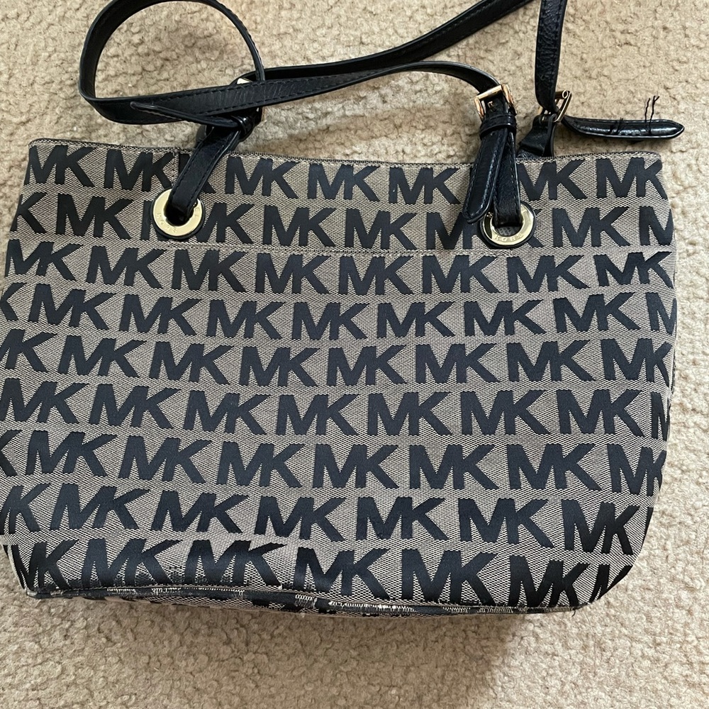 michael kors purse